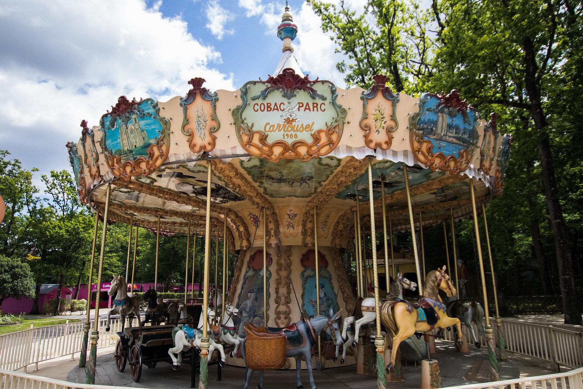 Le Carrousel 1900