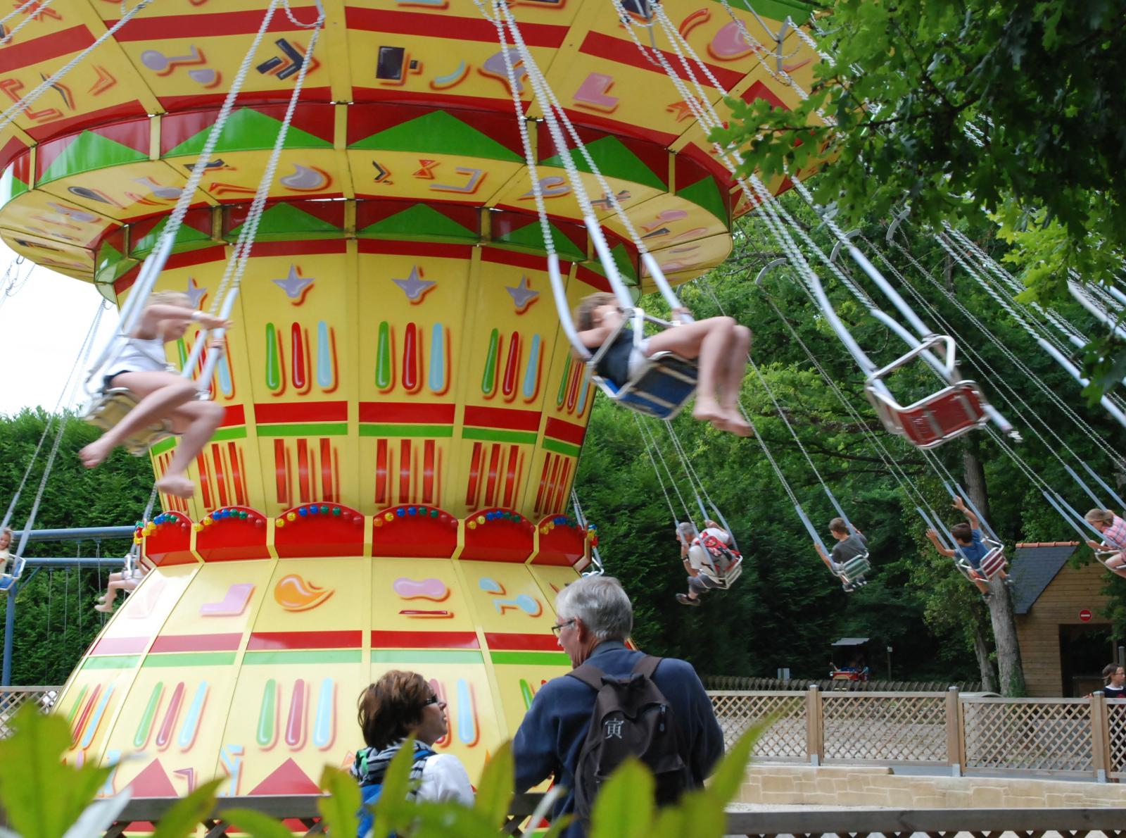 Les Chaises Volantes